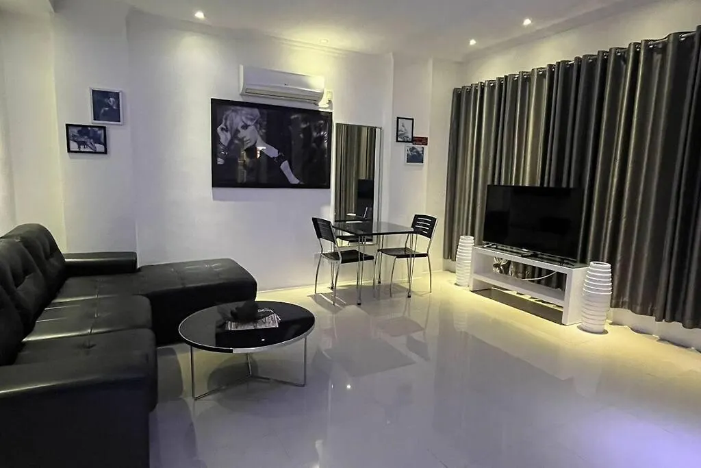 Kandi T2, Breezy 1Br, 9Th Floor. Housekeeping & Netflix! Angeles