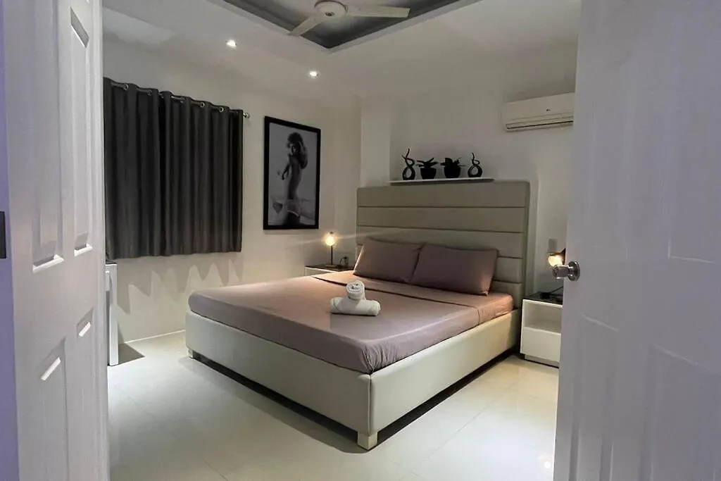 Kandi T2, Breezy 1Br, 9Th Floor. Housekeeping & Netflix! Angeles Philippines